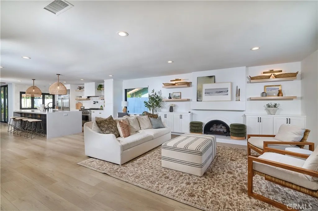 2140 Mountain Vista