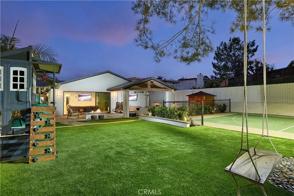 Photo of 2140 Mountain Vista, Encinitas, CA 92024 (MLS # OC26043892)