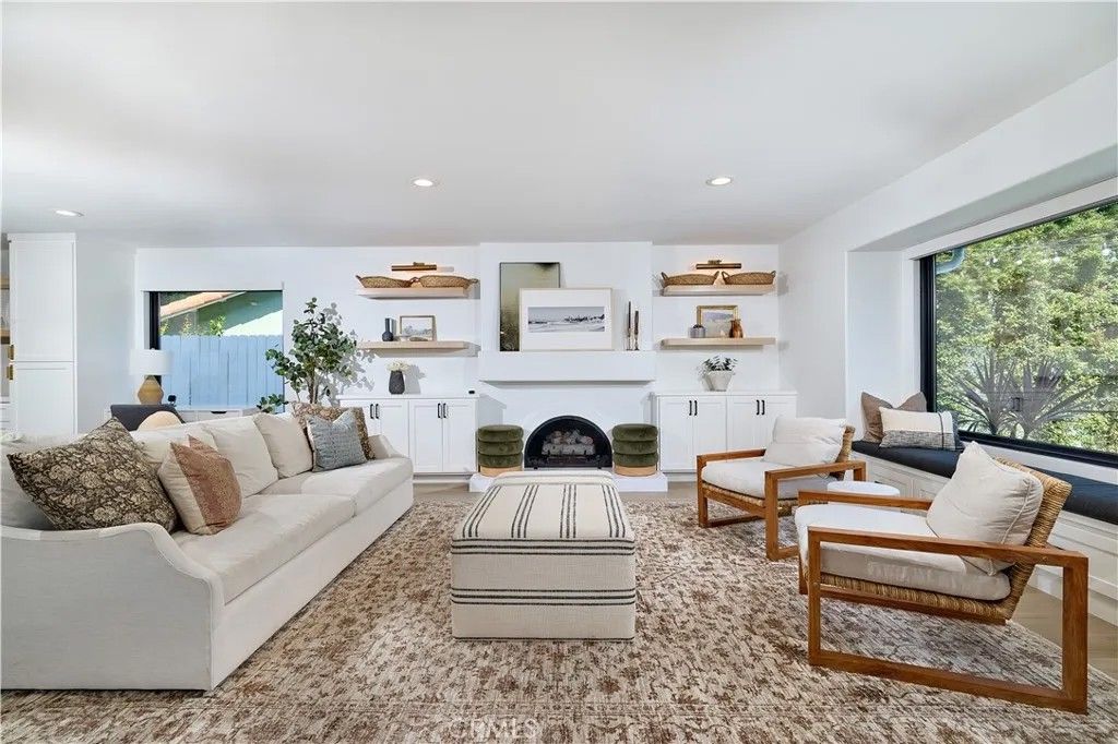 Photo of 2140 Mountain Vista, Encinitas, CA 92024 (MLS # OC26043892)