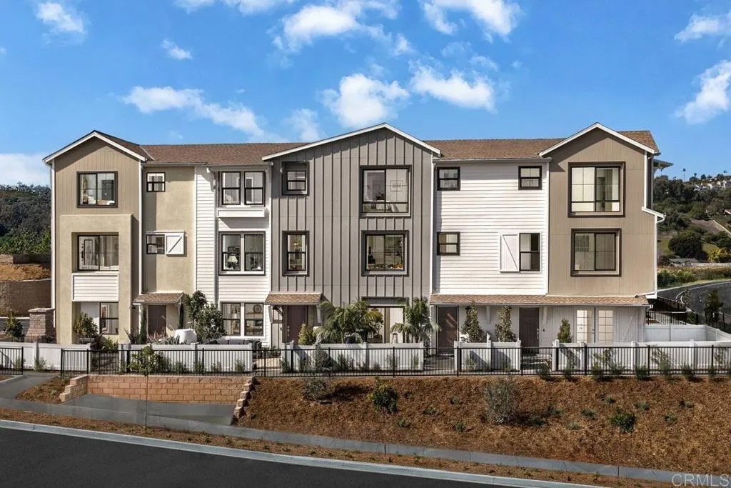 2559 Delphinium Lane