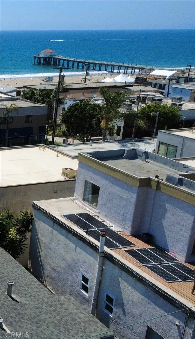 Photo of 813 Bayview DR, Manhattan Beach, CA 90266 (MLS # SB26158798)