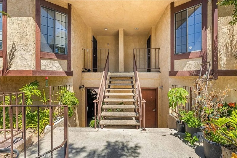 515 W Gardena Blvd. 27
