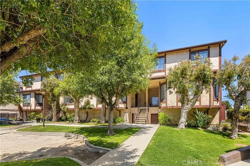515 W Gardena Blvd. 27