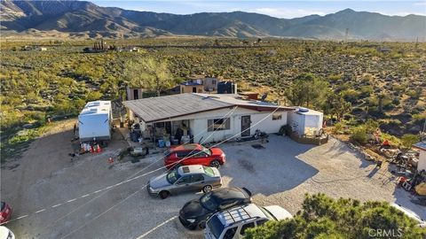 Photo of 32787 Jagadon Road, Lucerne Valley, CA 92356 (MLS # HD26051951)