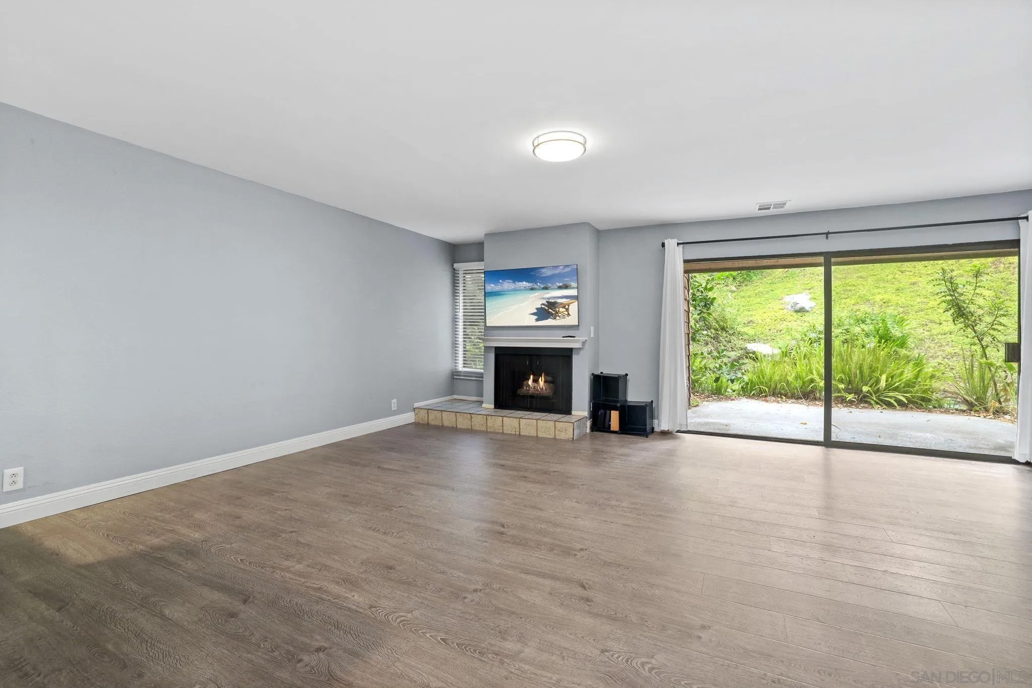 2776 Pine Creek Cir
