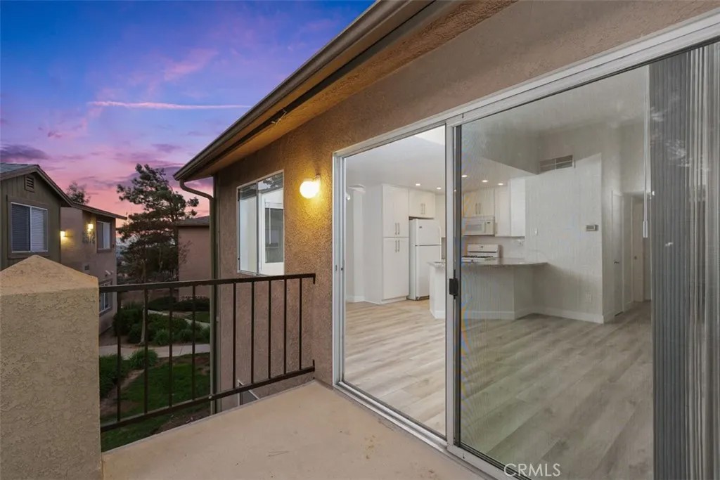 2576 Avenida Del Vista 204