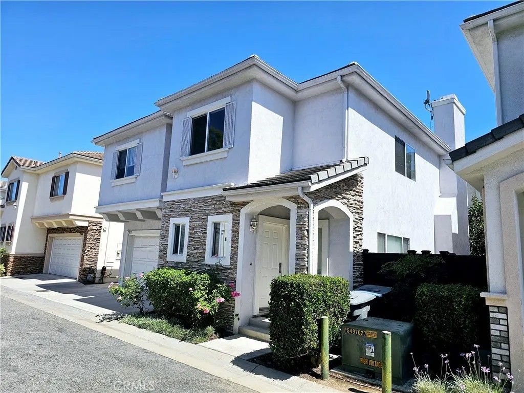 Photo of 15812 Crest Lane, Gardena, CA 90249 (MLS # SB25238104)