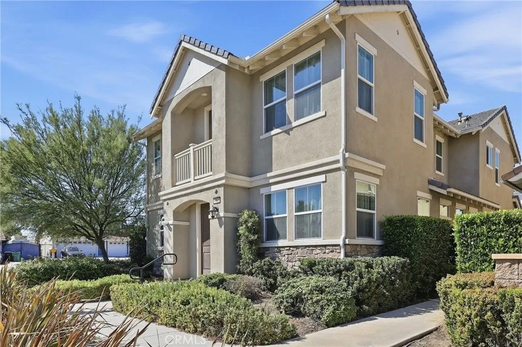 6912 Ivy Drive