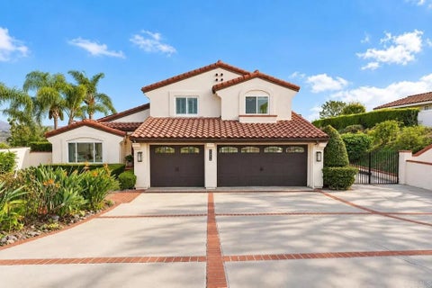 Photo of 3558 Avenida Amorosa, Escondido, CA 92029 (MLS # PTP2606953)