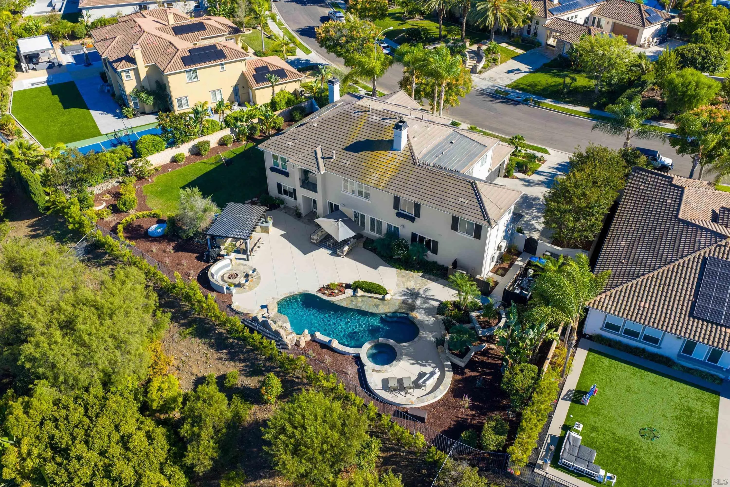10055 Winecrest Rd