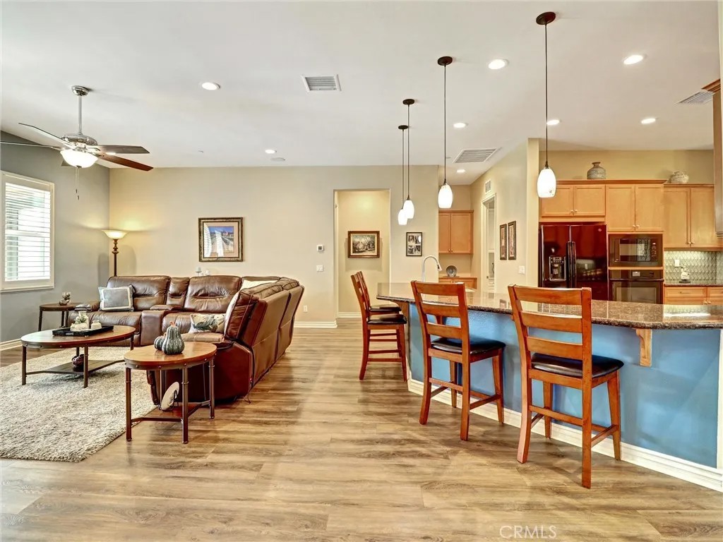 43086 Borretti Way