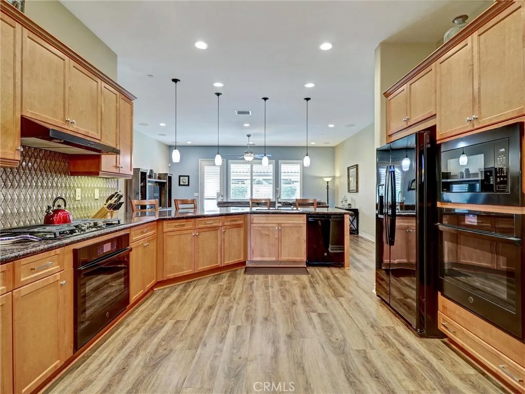 43086 Borretti Way