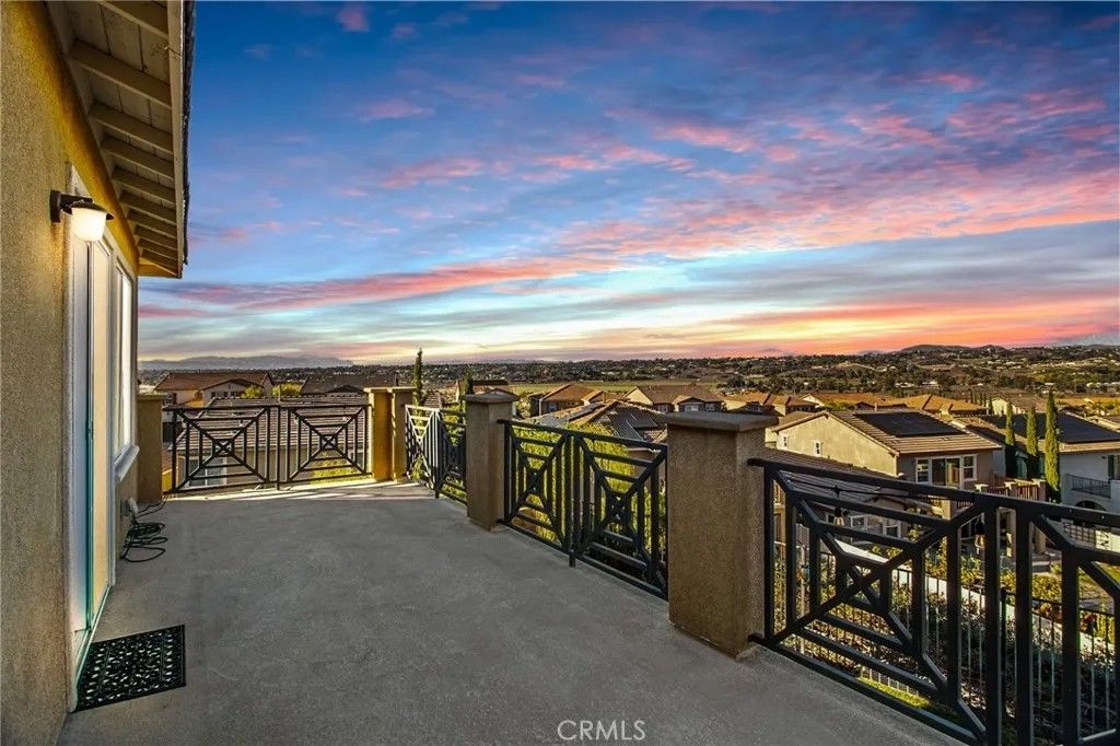 Photo of 44316 Revana St, Temecula, CA 92592 (MLS # SW25267925)