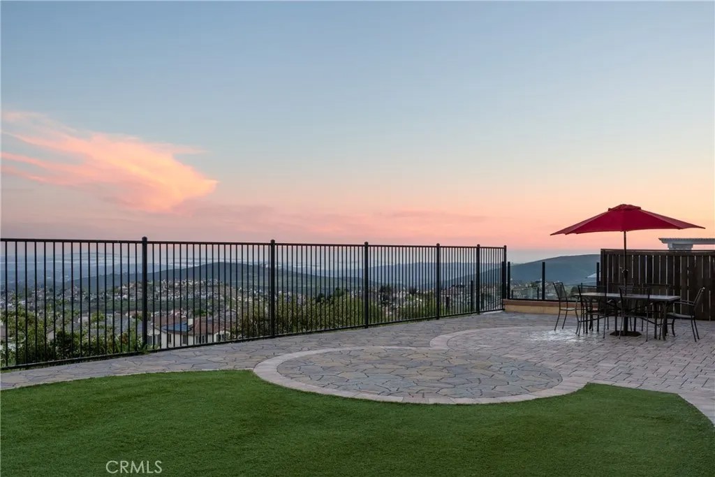 1087 Vega Way