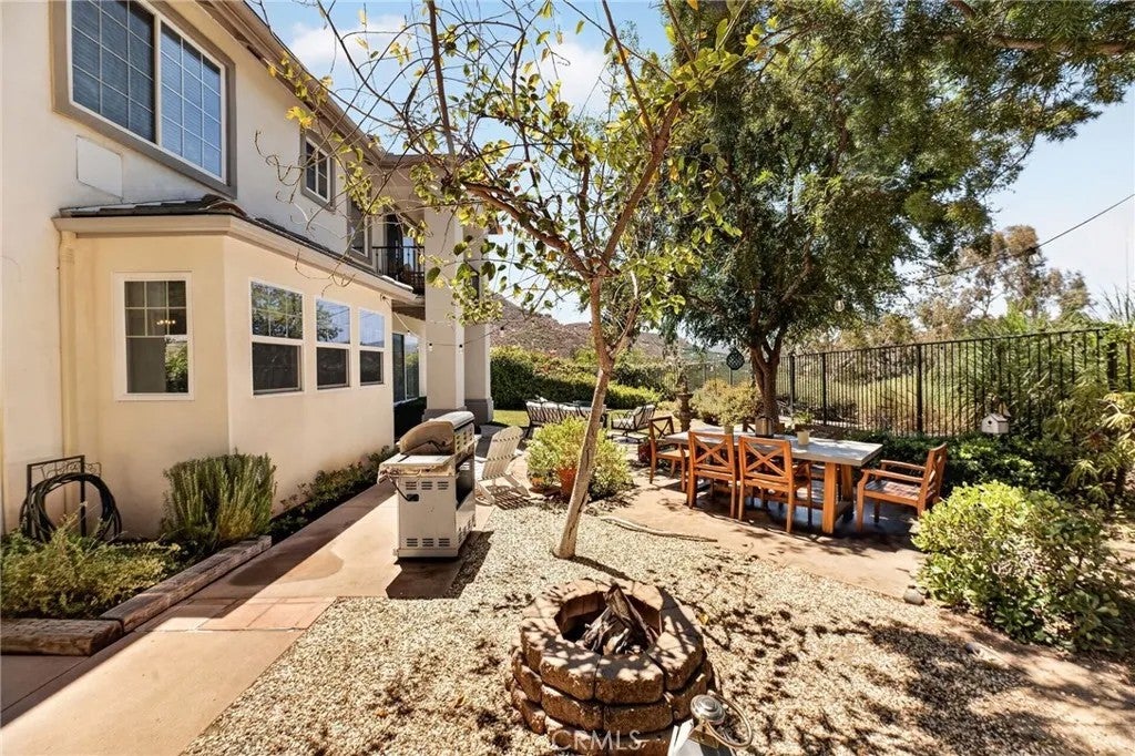 2313 Old Ranch