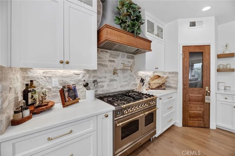 2313 Old Ranch