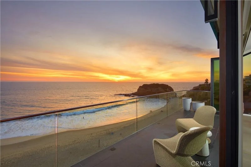 33 Bay Drive