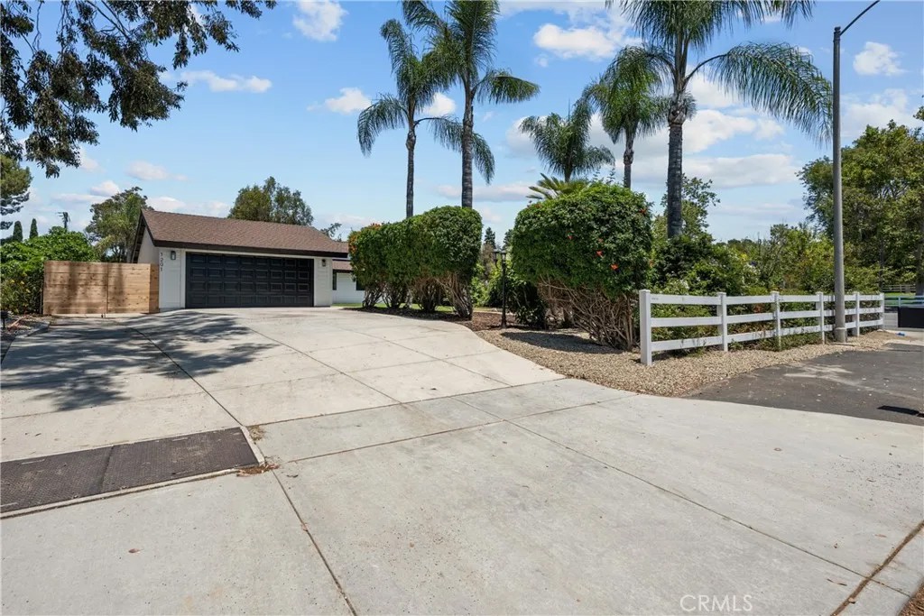 1201 Branding Iron Circle