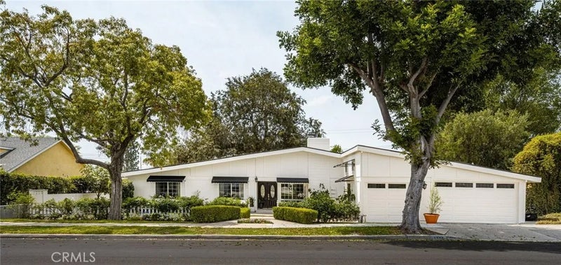 1132 Foothill Boulevard