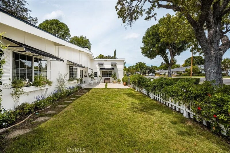 1132 Foothill Boulevard