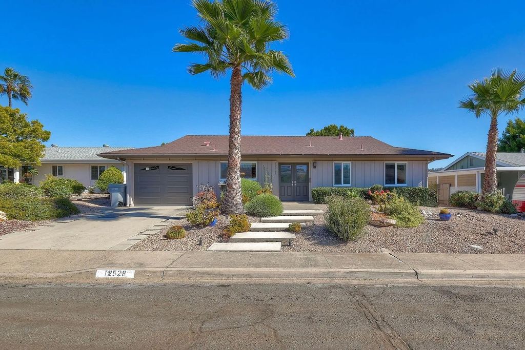 Photo of 12528 Niego Ln, San Diego, CA 92128 (MLS # 250043034)