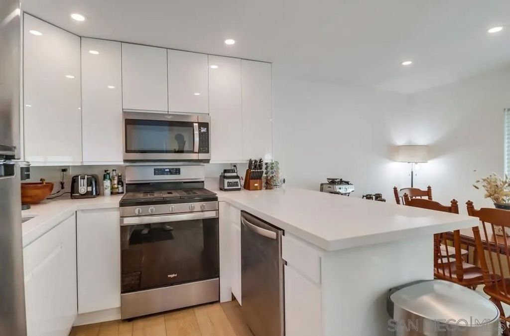 Photo of 4053-55 Jewell St, San Diego, CA 92109 (MLS # 2601074)