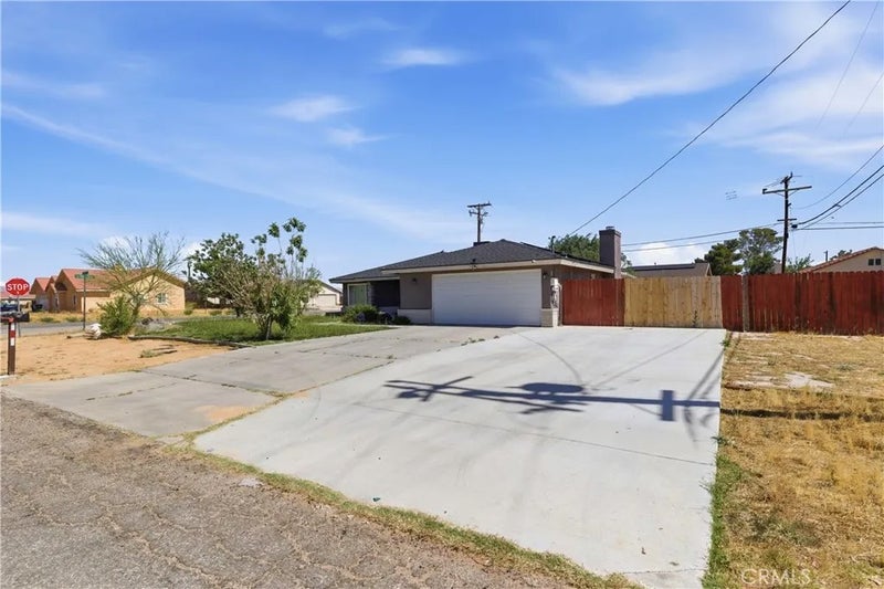 8801 Hickory