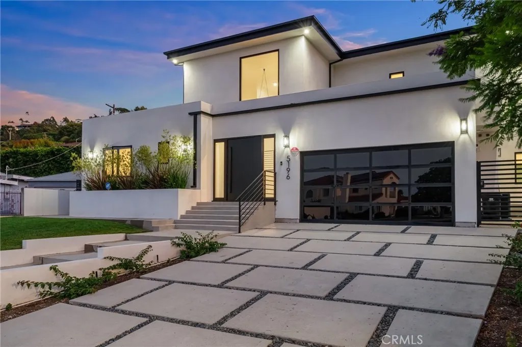 5196 Orange Place