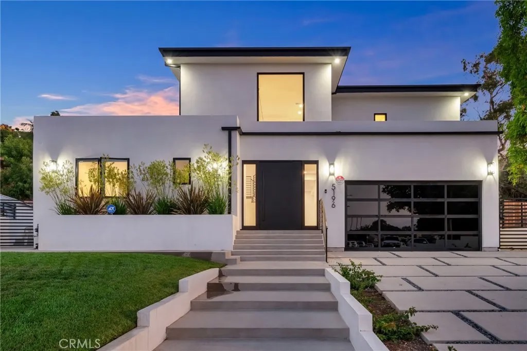 5196 Orange Place