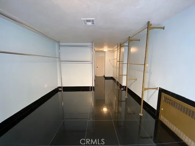 1333 S Beverly Glen 105