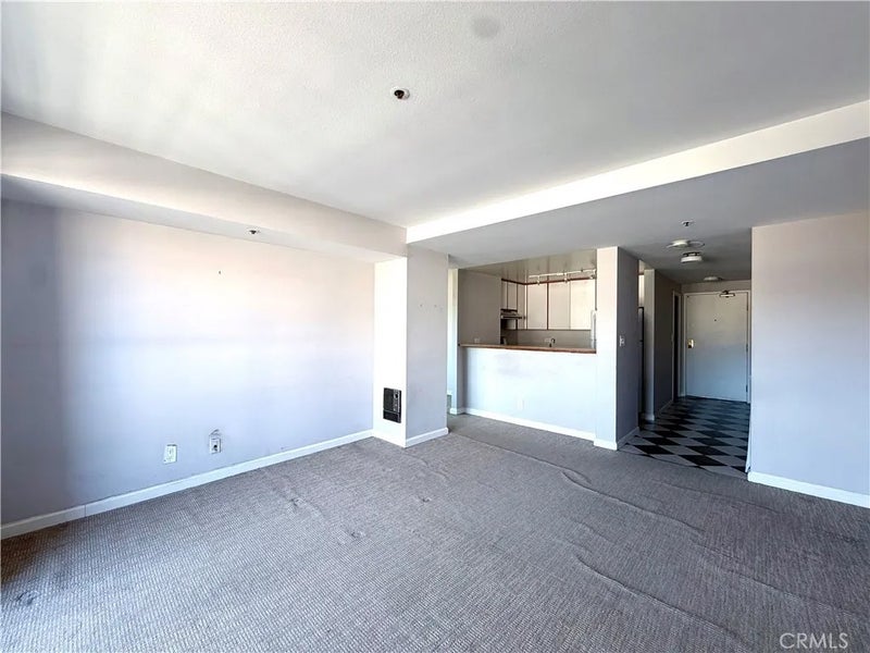 601 Van Ness 711