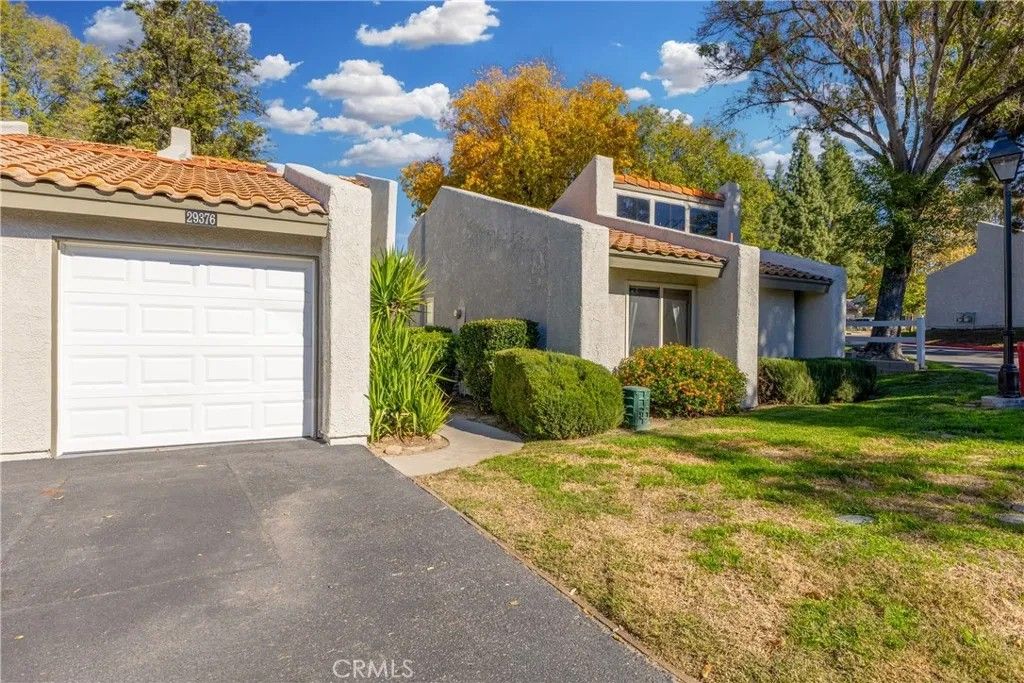 Photo of 29376 Via Frontera, Murrieta, CA 92563 (MLS # SW26058278)