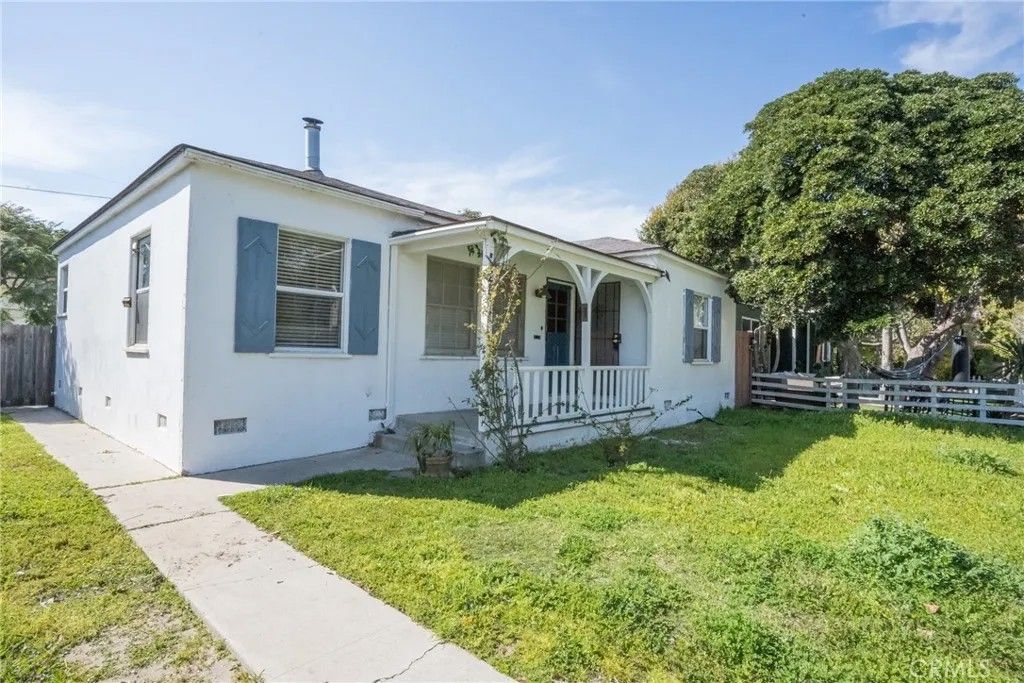 Photo of 2811 Dell Avenue, Venice, CA 90291 (MLS # WS26047374)