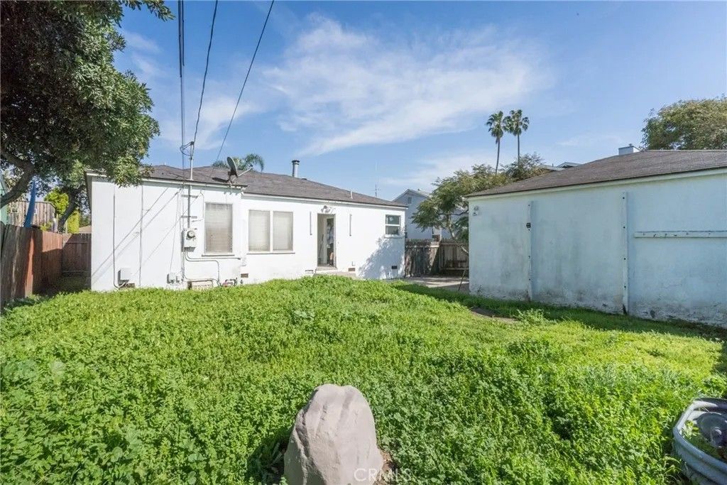 Photo of 2811 Dell Avenue, Venice, CA 90291 (MLS # WS26047374)