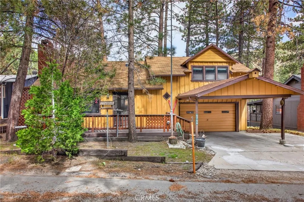 5744 Heath Creek