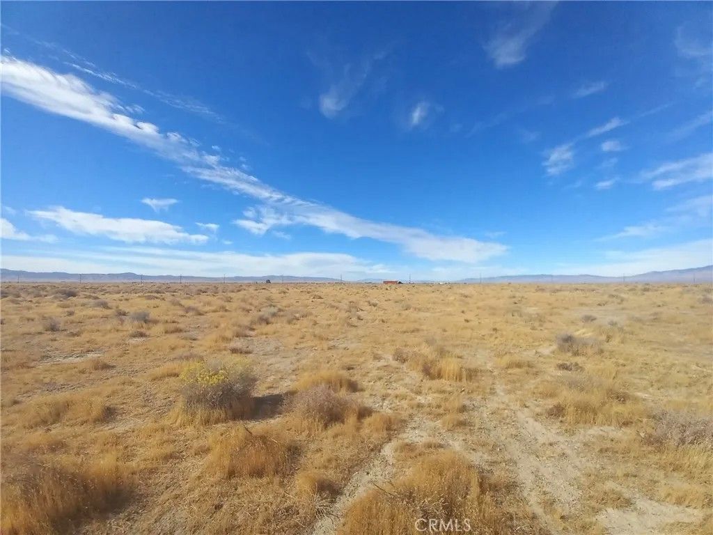 Photo of 5600 W Ave D6, Lancaster, CA 93536 (MLS # SR25242088)