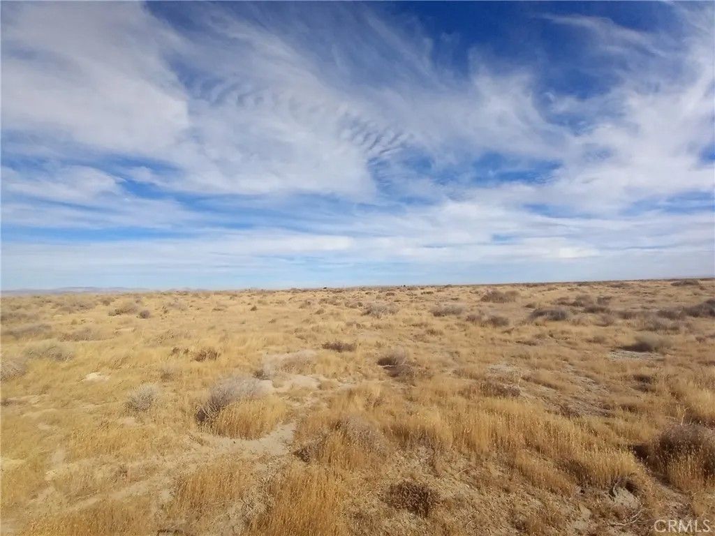 Photo of 5600 W Ave D6, Lancaster, CA 93536 (MLS # SR25242088)