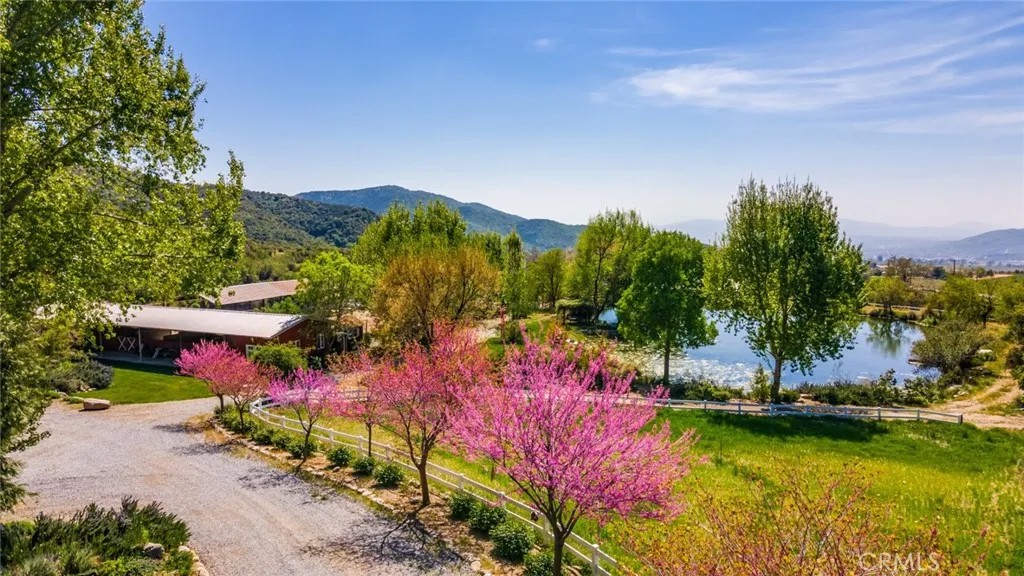37547 Oak Glen Road
