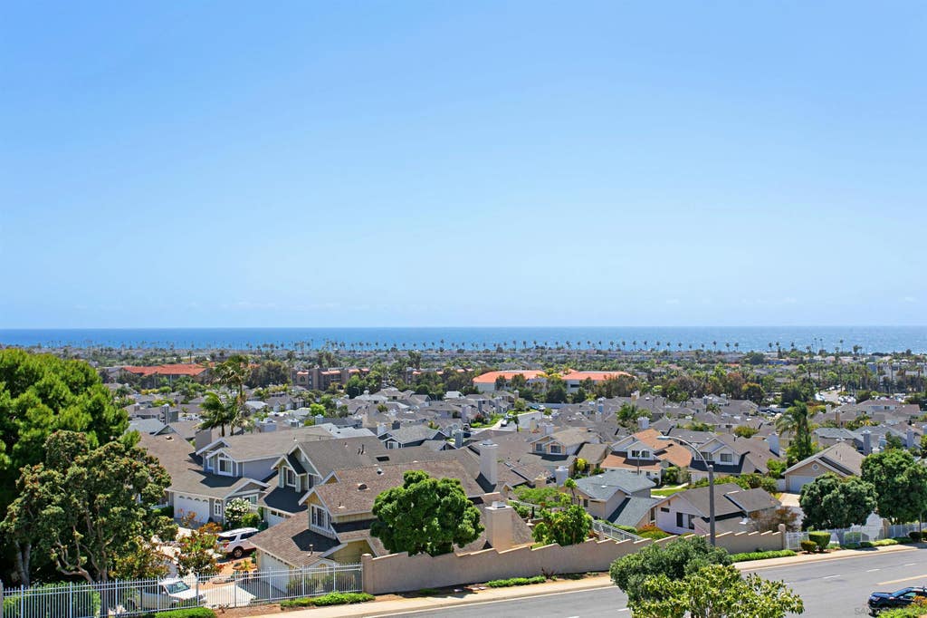 Photo of 6783 Heath Ct, Carlsbad, CA 92011 (MLS # 260018354)