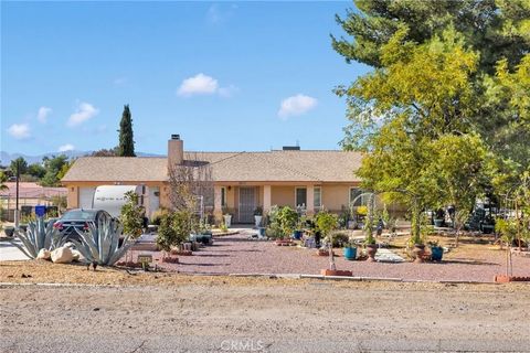 Photo of 16812 Melba Ave, Victorville, CA 92394 (MLS # IG25248632) Photo of 16812 Melba Ave, Victorville, CA 92394 (MLS # IG25248632)