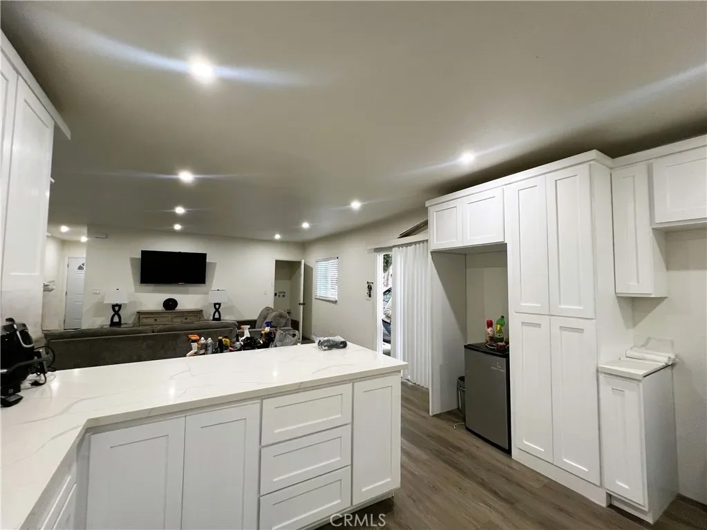 7672 Whitsett Avenue