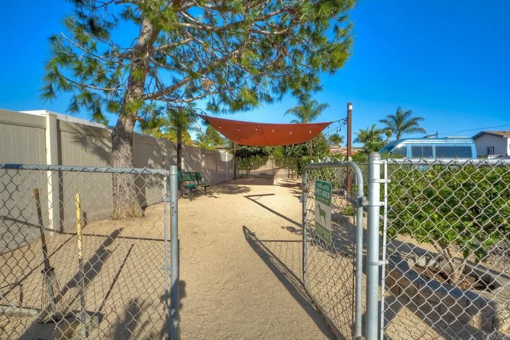 1549 N Vulcan Ave 71