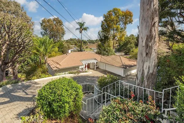 36 Pony Lane