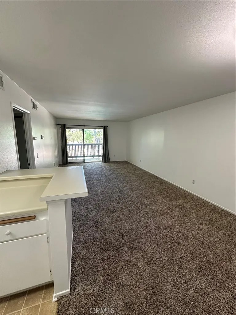 23515 Lyons 219