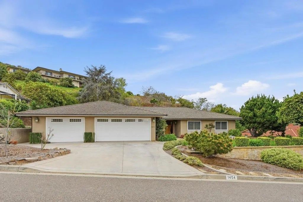 Photo of 1454 La Plaza Drive, San Marcos, CA 92078 (MLS # NDP2602352)