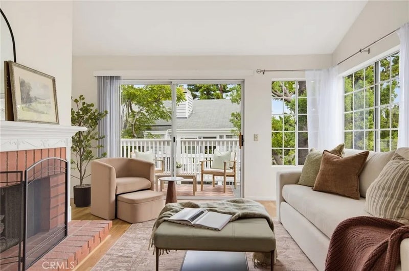 1326 W Park Western 206