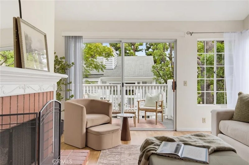 1326 W Park Western 206