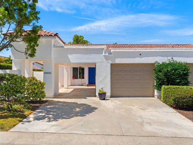 4925 Icaria Way