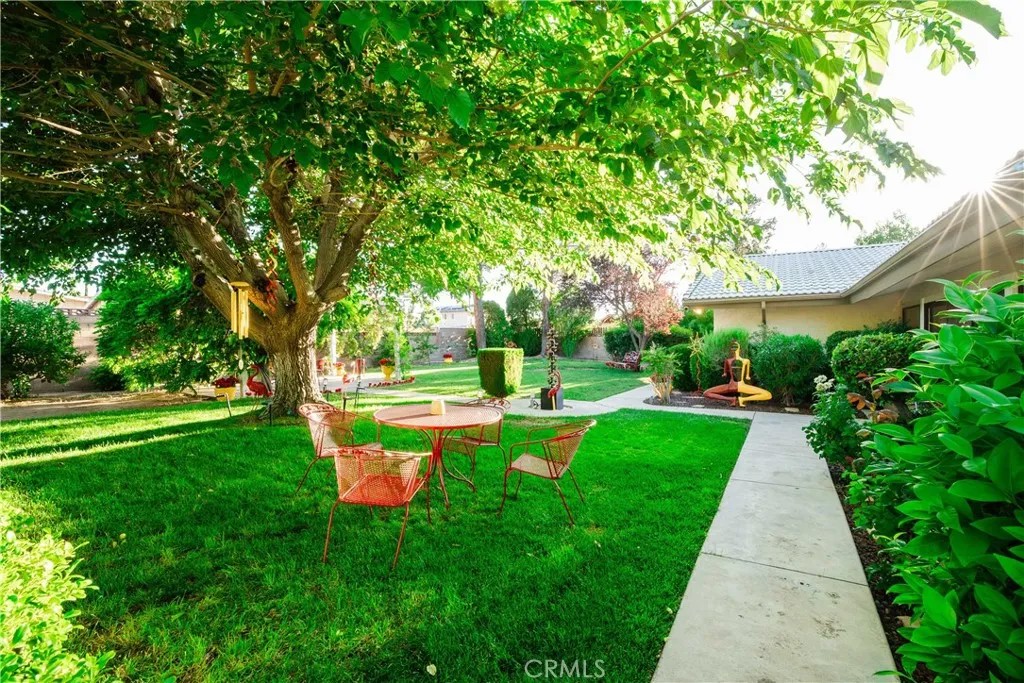2606 W Avenue J14