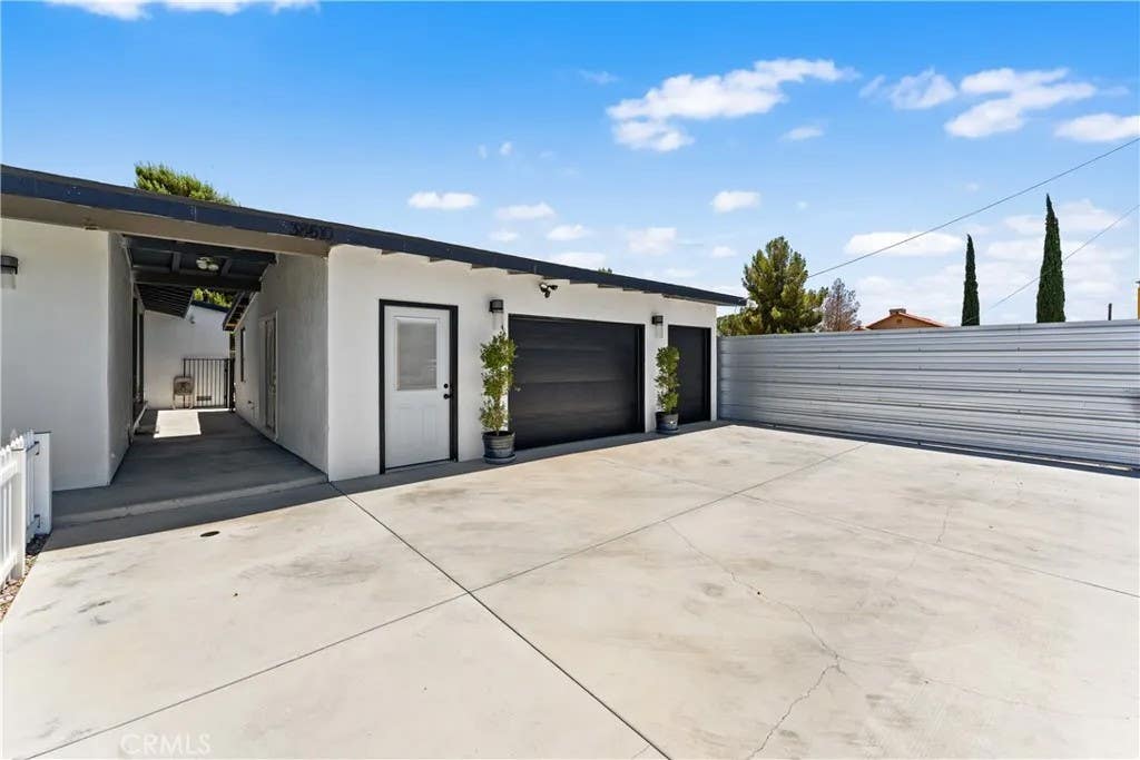 Photo of 38610 9th ST, Palmdale, CA 93550 (MLS # SR26153817)